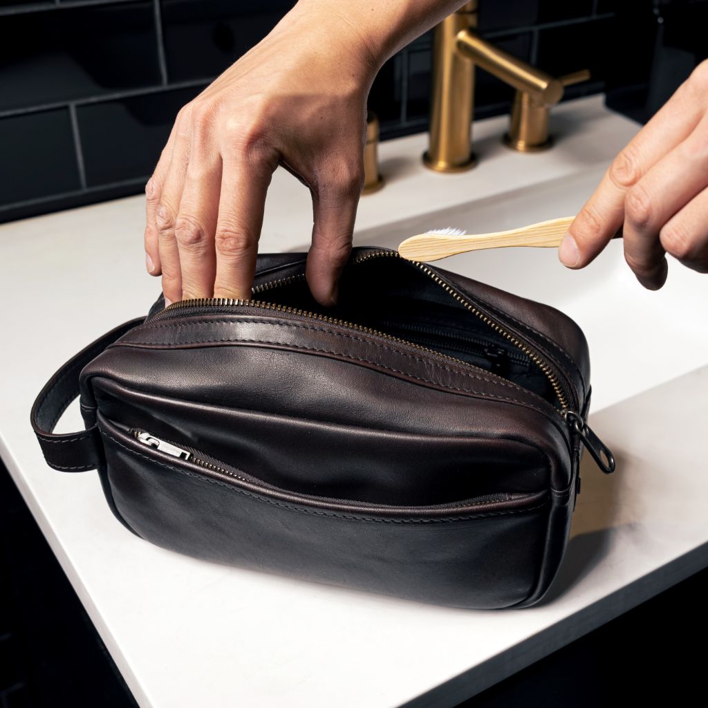 Dopp Kit | Old English - Image 7
