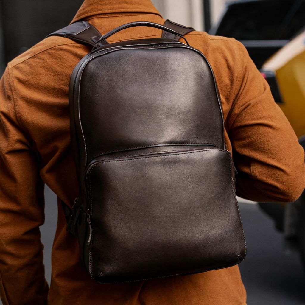 Perfecto Backpack | Old English - Image 7